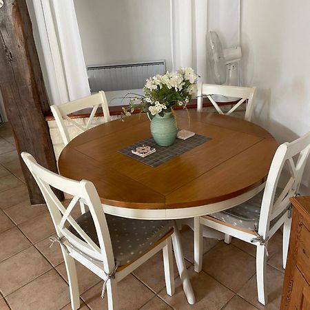 Gite D'Ecosse Appartement Azille Buitenkant foto